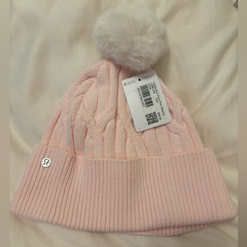 Lululemon Cable Knit Pom Beanie
